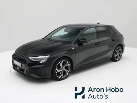 Audi A3 Sportback 35 TFSI S-Line Camera, ACC, Stoelverwarming, Carplay