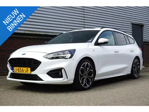 Ford Focus Wagon 1.0 EcoB. ST Line Business/B&O/18INCH/Winterpack/ LED Koplampen.