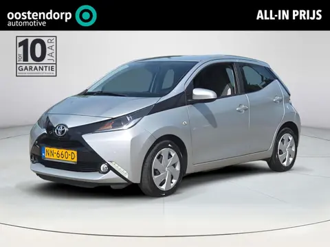 Toyota Aygo 1.0 VVT-i x-play | Airco | Parkeercamera | Rijklaar incl. garantie |