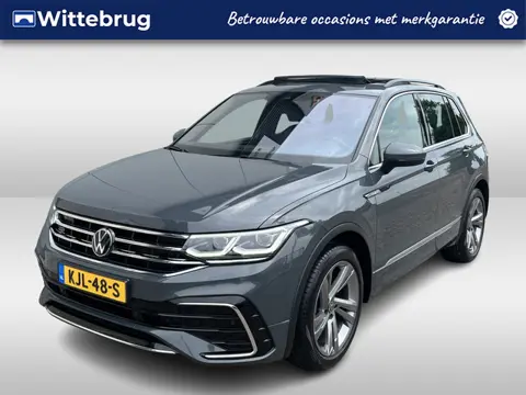 Volkswagen Tiguan 1.5 TSI R-Line / AUTOMAAT/ PANO/ 2X R-LINE/ DIGITAL DASH/ CRUISE/ APP-CONNECT/ CLI