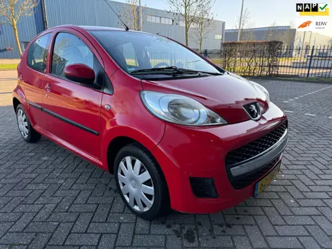 Peugeot 107 1.0-12V XS