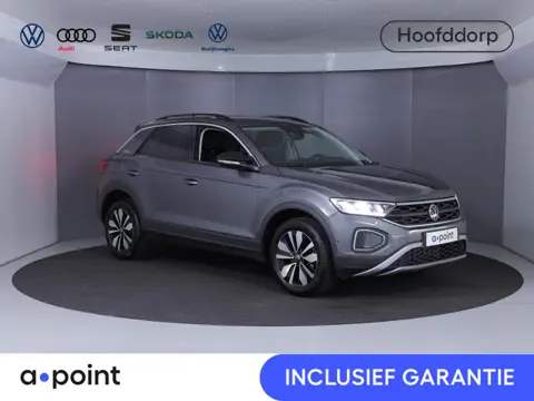 Volkswagen T-Roc 1.0 TSI Life Edition GOAL 116 pk | Navigatie | Parkeersensoren (Park assist) | Auto