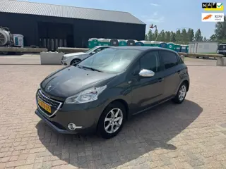 Peugeot 208 1.2 VTi Style 5drs / exportprijs!