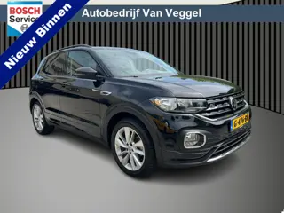 Volkswagen T-Cross 1.0 TSI r line virtual cockpit, trekhaak, cruise, navi