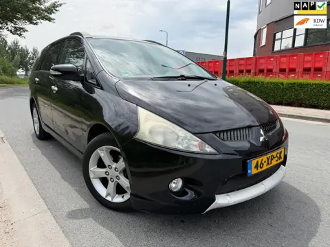 Mitsubishi Grandis 2.4-16V InSport BJ 2007 7 PERSOONS/AIRCO/SPORTVELGEN ZEER NETJES !!!!