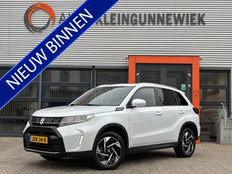 Suzuki Vitara 1.5 Hybrid Style / Schuifkanteldak / Allseason Banden / Navi / Applecarplay/AndroidAut