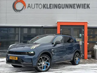 Lynk & Co 01 1.5 / 360 Camera / Stoelverwarming / Schuifkanteldak / Navi / Applecarplay/AndroidAuto 