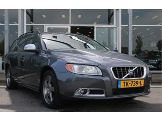 Volvo V70 150PK Summum | Verw. Voorstoelen | Verw. Achterbank | Trekhaak | PDC Achter | Cruise Contr