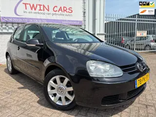 Volkswagen Golf 1.6 FSI Sportline