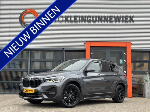 BMW X1 xDrive25e Business Edition Plus / PHEV / Winterset op velg / Camera / Navi / Trekhaak Afneemb