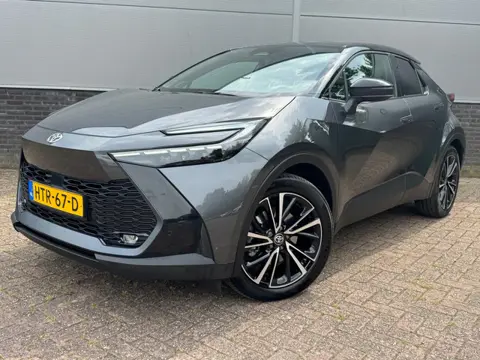 Toyota C-HR 2.0 Plug-in Hybrid 220 Executive (bj 2025)