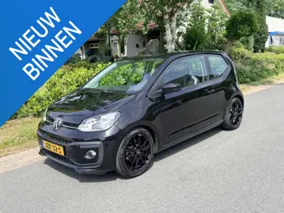 Volkswagen Up! 1.0 BMT high up! 75PK Automaat•Airco•Beats