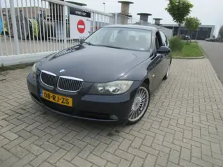 BMW 3-serie 320i Dynamic Executive
