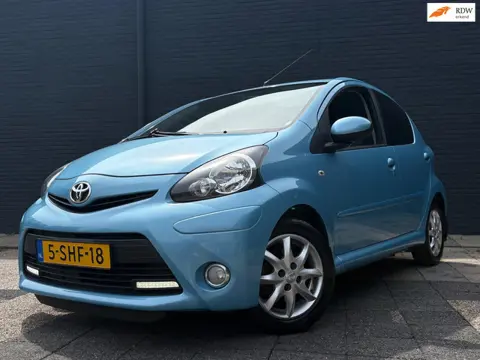 Toyota Aygo 1.0 VVT-i Dynamic Blue | Airco | LED | LMV