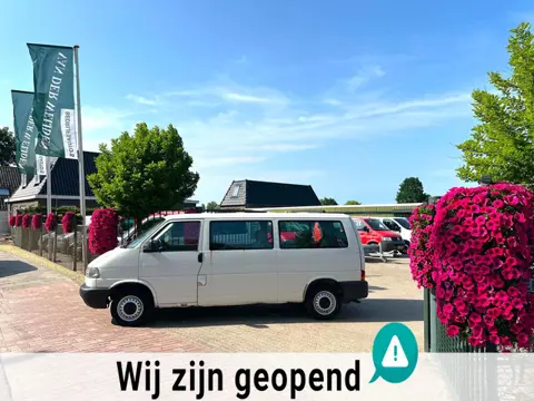 Volkswagen Transporter Kombi 1.9 TD 332 Youngtimer 2+2+2+3