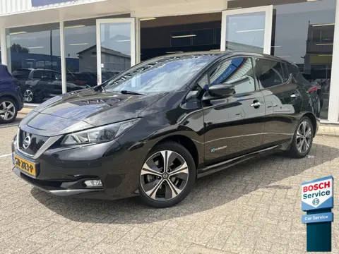 Nissan Leaf 2.ZERO EDITION 40 kWh | LED | Leder | Adapt. Cruise | Stoel- en stuurverwarming | Apple/