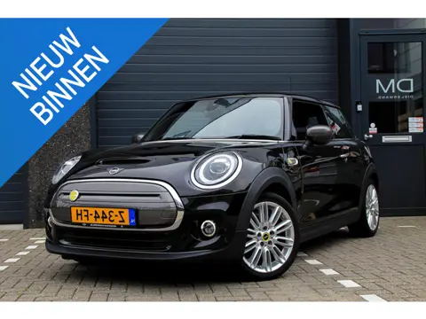 Mini Cooper SE Facelift | Business | Yours | Union Black | Vol in de opties | Enigmatic Black Metall
