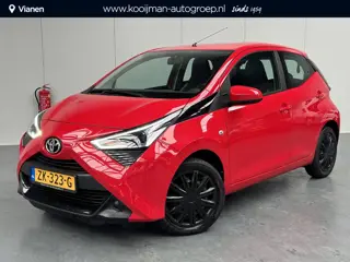 Toyota Aygo 1.0 VVT-i x-play limited Dealer onderhouden, Apple Carplay & Trekhaak!