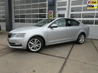 Skoda Octavia 1.0 TSI Greentech Style Business / Carplay / Camera