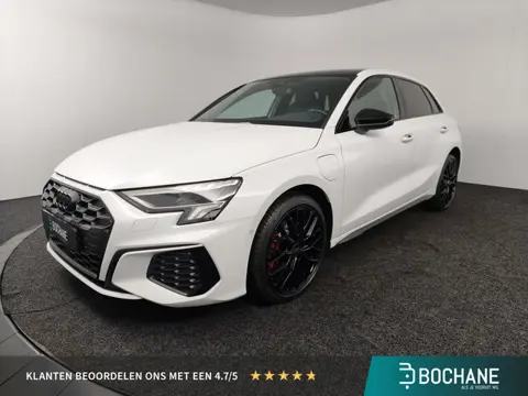 Audi A3 Sportback 45 TFSI e S edition Competition | Panoramadak |  Leder |