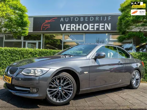 BMW 3-serie Cabrio 320i Exclusive | AUTOMAAT | LEDER | NAP KM ORGINEEL | NAVI | XENON | STOELVERWARM