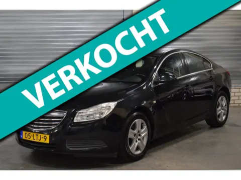 Opel Insignia 1.8 Edition + NAVIGATIE|BLEUTOOTH|Climate Control|PARKEERSENSOREN VOOR EN ACHTER|