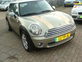 Mini 3-Deurs 1.6 Cooper Chili leer airco elek pak nap apk