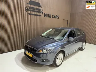 Ford Focus 1.8 Titanium Flexi Fuel Nieuwe apk