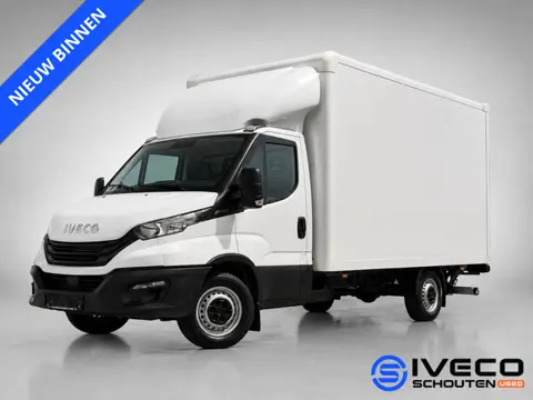 Iveco Daily 35S16 A8 2.3L 160pk 2.3L 160pk •  Automaat • Laadklep • Climate Control •  Camera • W410