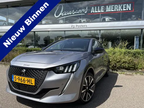Peugeot e-208 EV GT Pack 50 kWh Achteruitrijcamera - Apple carplay - Airco - Parkeersensoren - Navig
