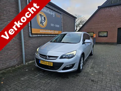 Opel Astra Sports Tourer 1.6 CDTi Business + (bj 2014)