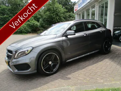 Mercedes-Benz GLA 200 Ambition Automaat! Kilometerstand Nap! Full Options!