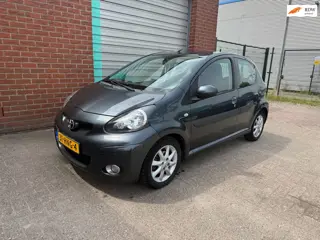 Toyota Aygo 1.0-12V Bj:2009 NAP!