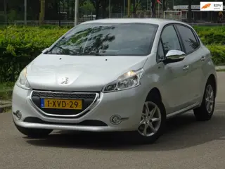 Peugeot 208 1.2 VTi Style 5DR NAP/CARPLAY/NAVI/AIRCO/CRUISE