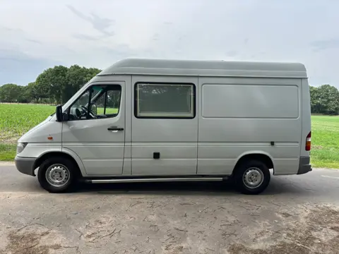 Mercedes-Benz 902.6KA Camper Kenteken