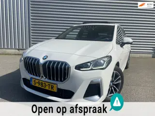 BMW 2-serie Active Tourer 220i M SPORT I PANORAMADAK I HEAD-UP I