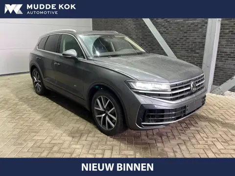 Volkswagen Touareg 3.0 TSi eHybrid 4MOTION Elegance | Luchtvering | Trekhaak | Panoramadak | Head-Up