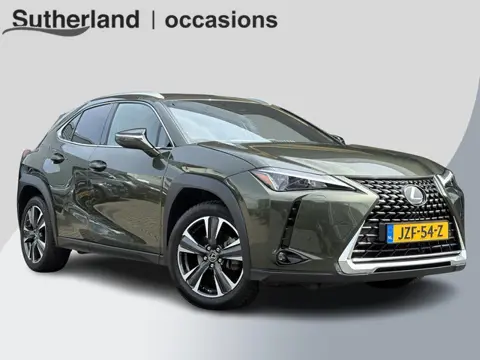 Lexus UX 250h Preference Line | 184pk | Stoel- & Stuurverwarming | Adaptive Cruise | Achteruitrijcam