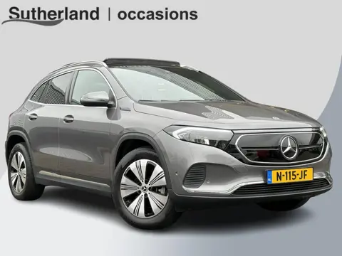 Mercedes-Benz EQA 250 Business Solution Luxury 67 kWh | 95% SOH | Wegklapbare Trekhaak | Panoramadak