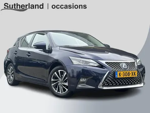 Lexus CT 200h Ultimate Edition 136pk | Achteruitrijcamera | Climate Control | Xenon | PDC |