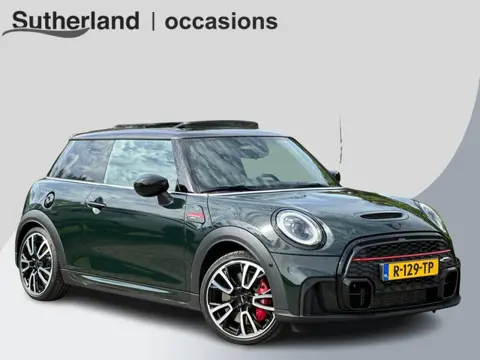 MINI 3-Deurs 2.0 John Cooper Works Essential 231 PK | BTW |  Harman kardon | Leder | Panoramadak | S