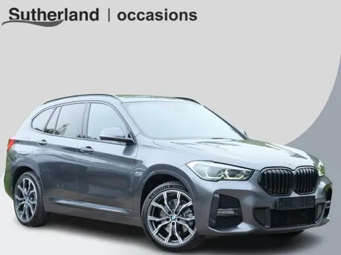 BMW X1 xDrive25e M-sport 220 PK | M pakket | Keyless entry | Camera | Stoelverwarming | Elektrische 