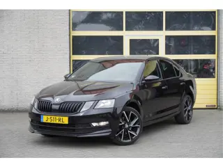 Škoda Octavia 1.5 TSI 150PK! Automaat 5drs Sport Business BJ2020 Lmv 18" | Led | Pdc | Afneembare tr