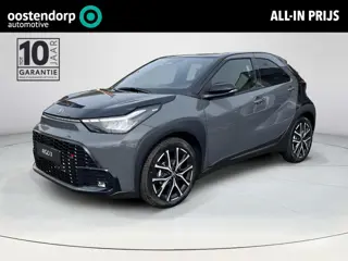 Toyota Aygo X Hybrid 115 GR Sport | Storm grey met zwart dak | Nieuw uit voorraad leverbaar |