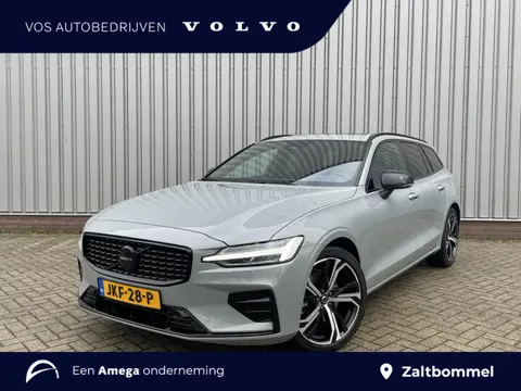 Volvo V60 B4 Plus Dark l Schuif/kantel dak l