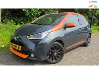 Toyota Aygo 1.0 VVT-i x JBL Uniek! Clima Carplay Camera NAP!!