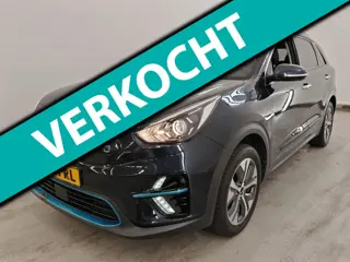 Kia E-Niro 64 kWh 204pk Edition Fase 3 | SOH 100% | Trekhaak | Stuur- en Stoelverwarming | Apple Car