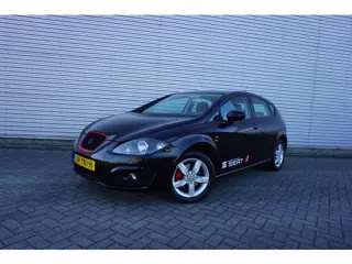 SEAT Leon 1.8 TFSI Style Airco / Navi / Cruise / Stoelverw. / Parkeersens. / Elektr. ramen / Lm velg