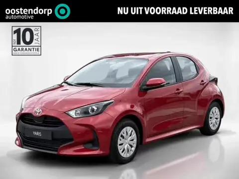 Toyota Yaris 1.5 Hybrid 115 Comfort **EMOTIONAL RED METALLIC/ NIEUWE AUTO/ DIRECT LEVERBAAR**