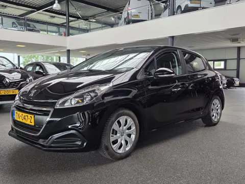 Peugeot 208 1.2 PureTech Blue Executive / Recent nieuwe D-riem en banden